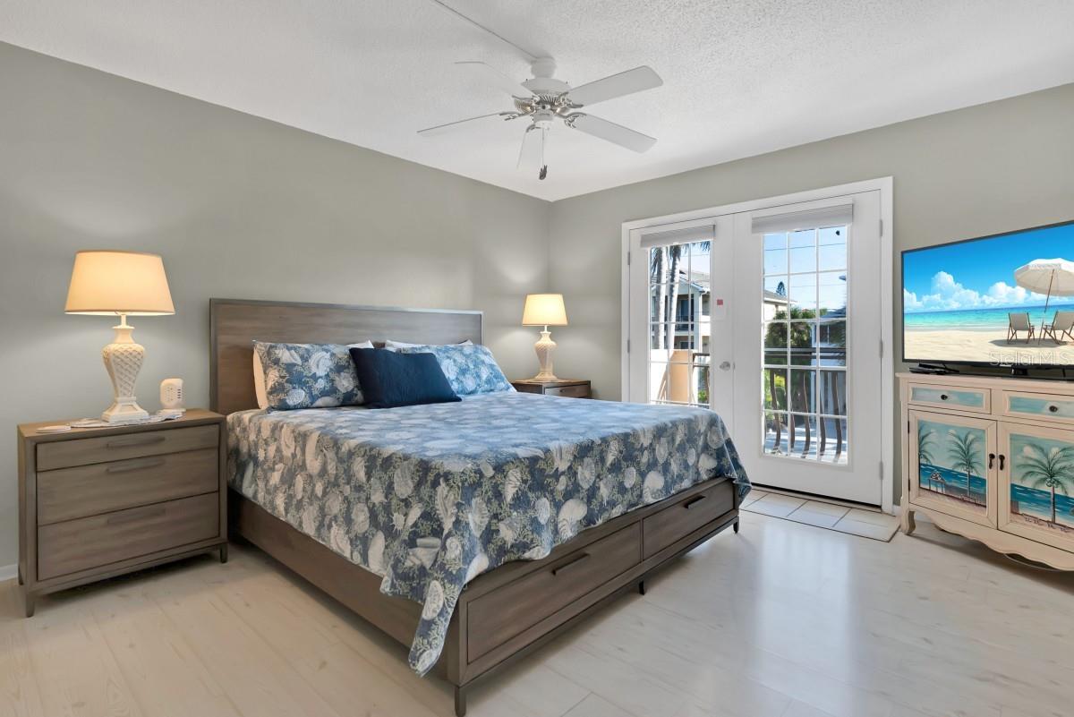 2312 GULF DR N #103, BRADENTON BEACH, FL, 34217