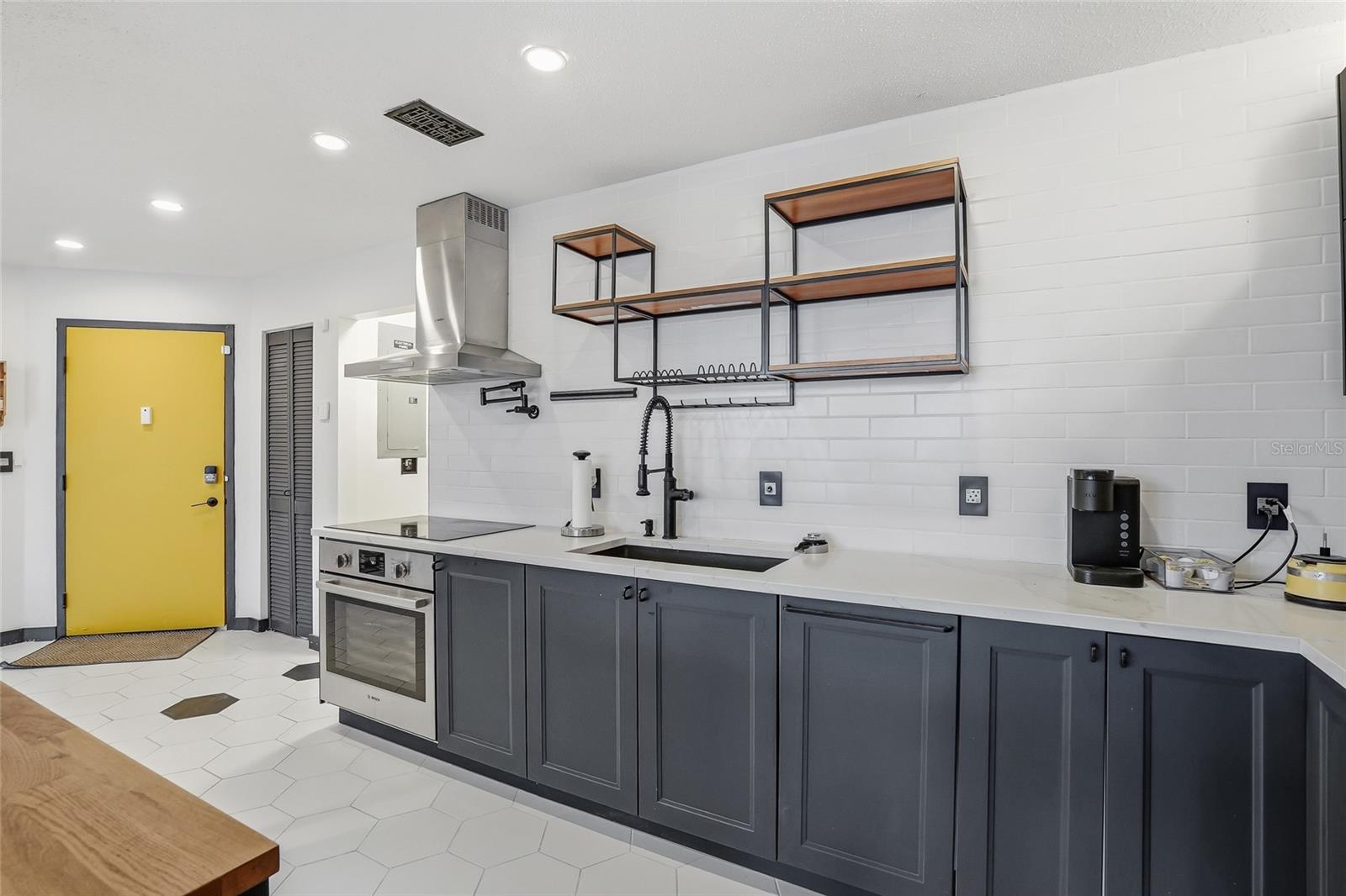 701 S MADISON AVE #116, CLEARWATER, FL, 33756