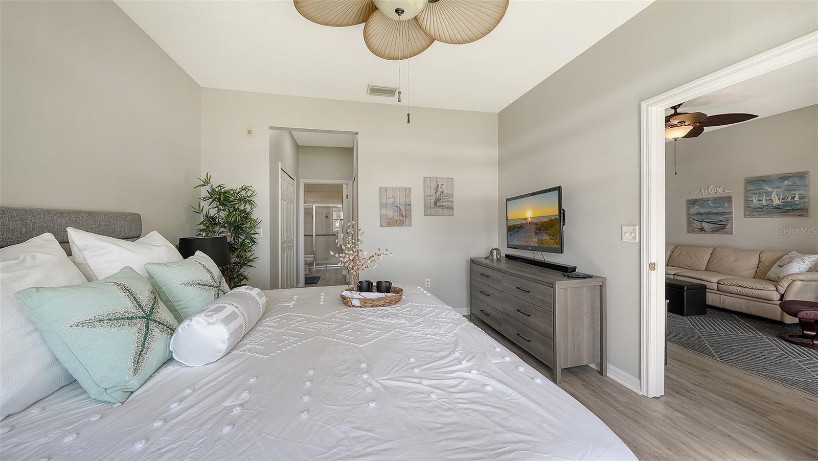 4303 VIA PIEDRA CIR #6-101, SARASOTA, FL, 34233