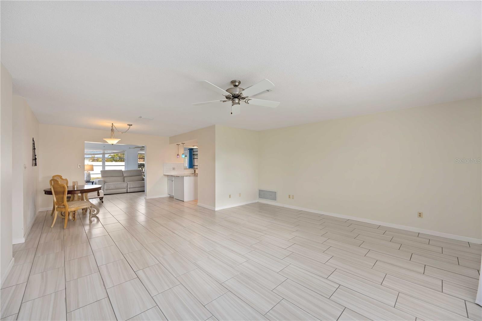 181 SANDHURST DR, VENICE, FL, 34293
