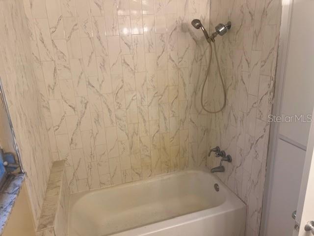 16406 LAKE BYRD DR, TAMPA, FL, 33618