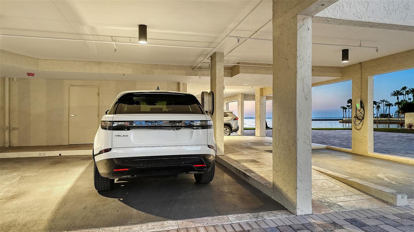 101 SUNSET DR #301, SARASOTA, FL, 34236