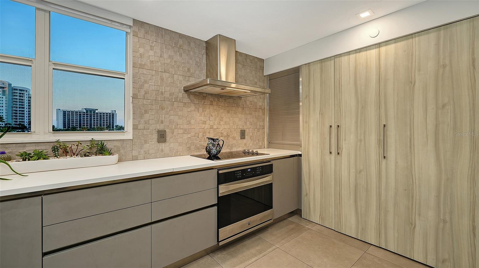 101 SUNSET DR #301, SARASOTA, FL, 34236