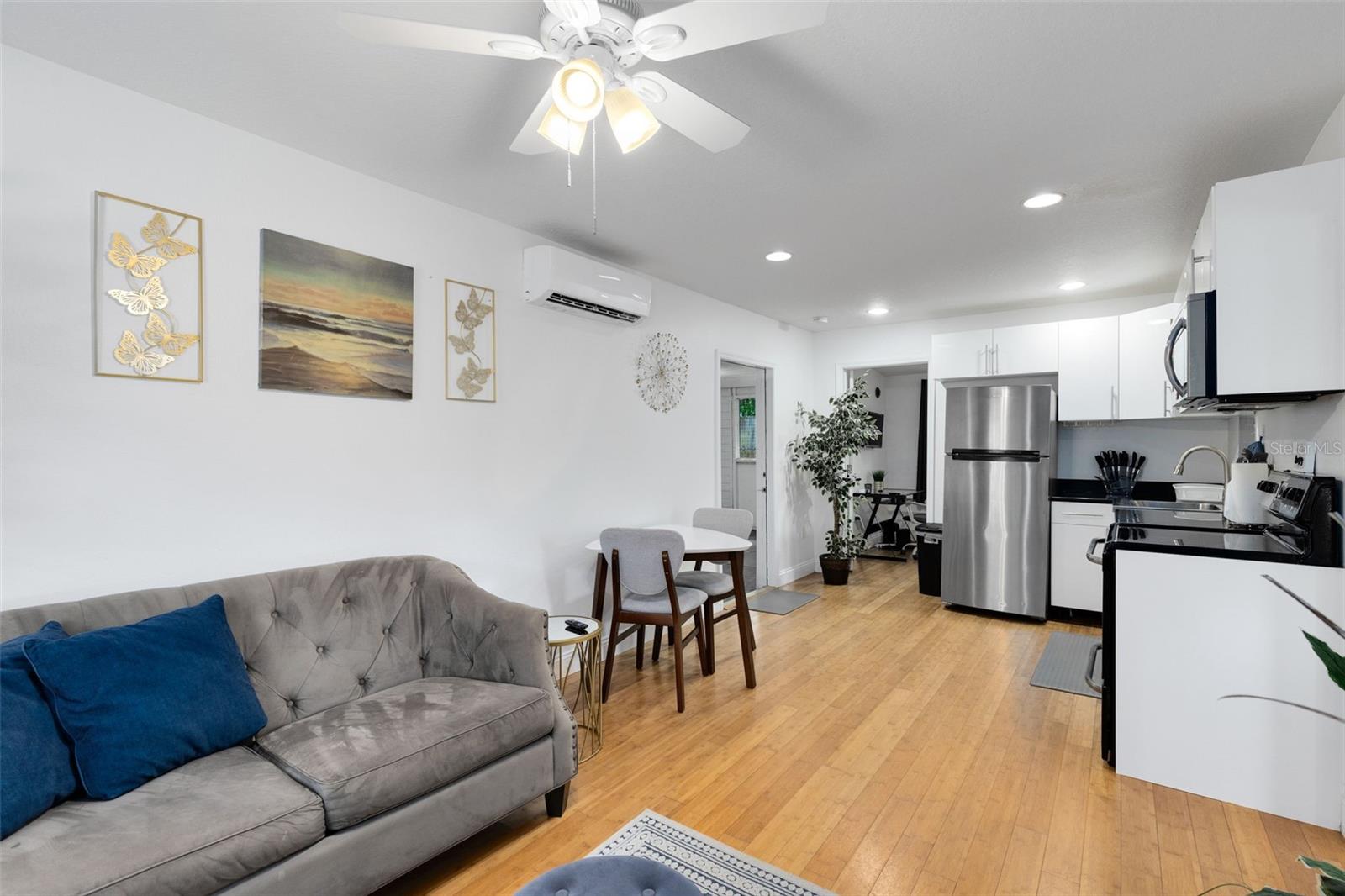 921 PINE GROVE AVE, ORLANDO, FL, 32803