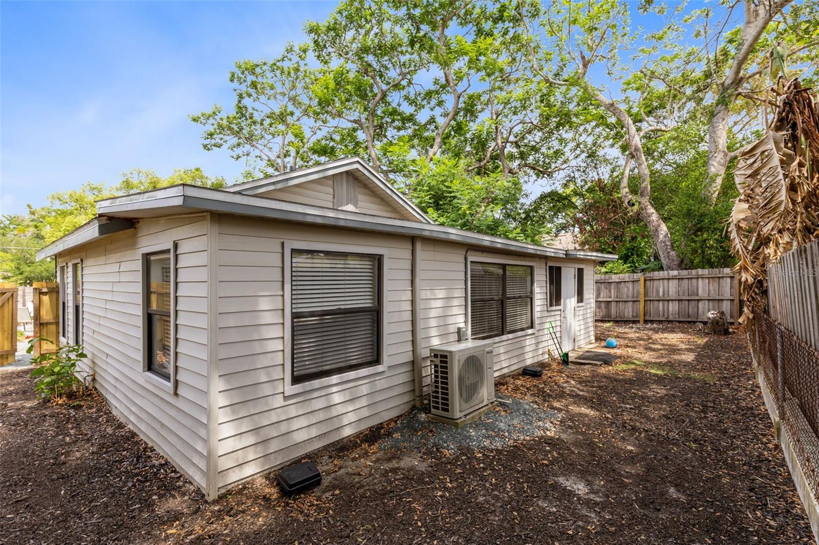921 PINE GROVE AVE, ORLANDO, FL, 32803