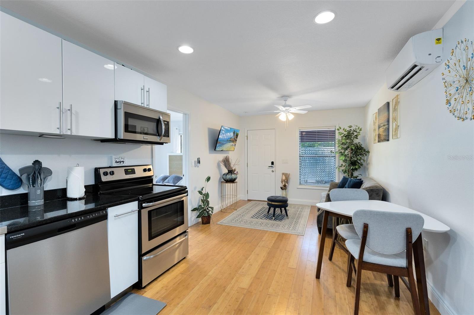 921 PINE GROVE AVE, ORLANDO, FL, 32803