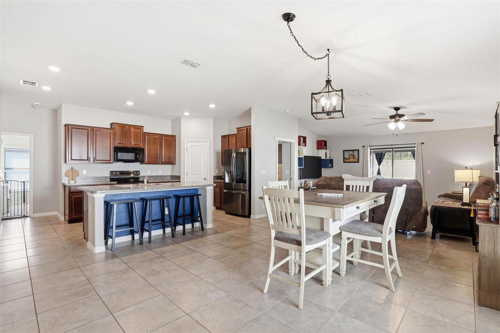 6637 WAGON TRAIL ST, ZEPHYRHILLS, FL, 33541