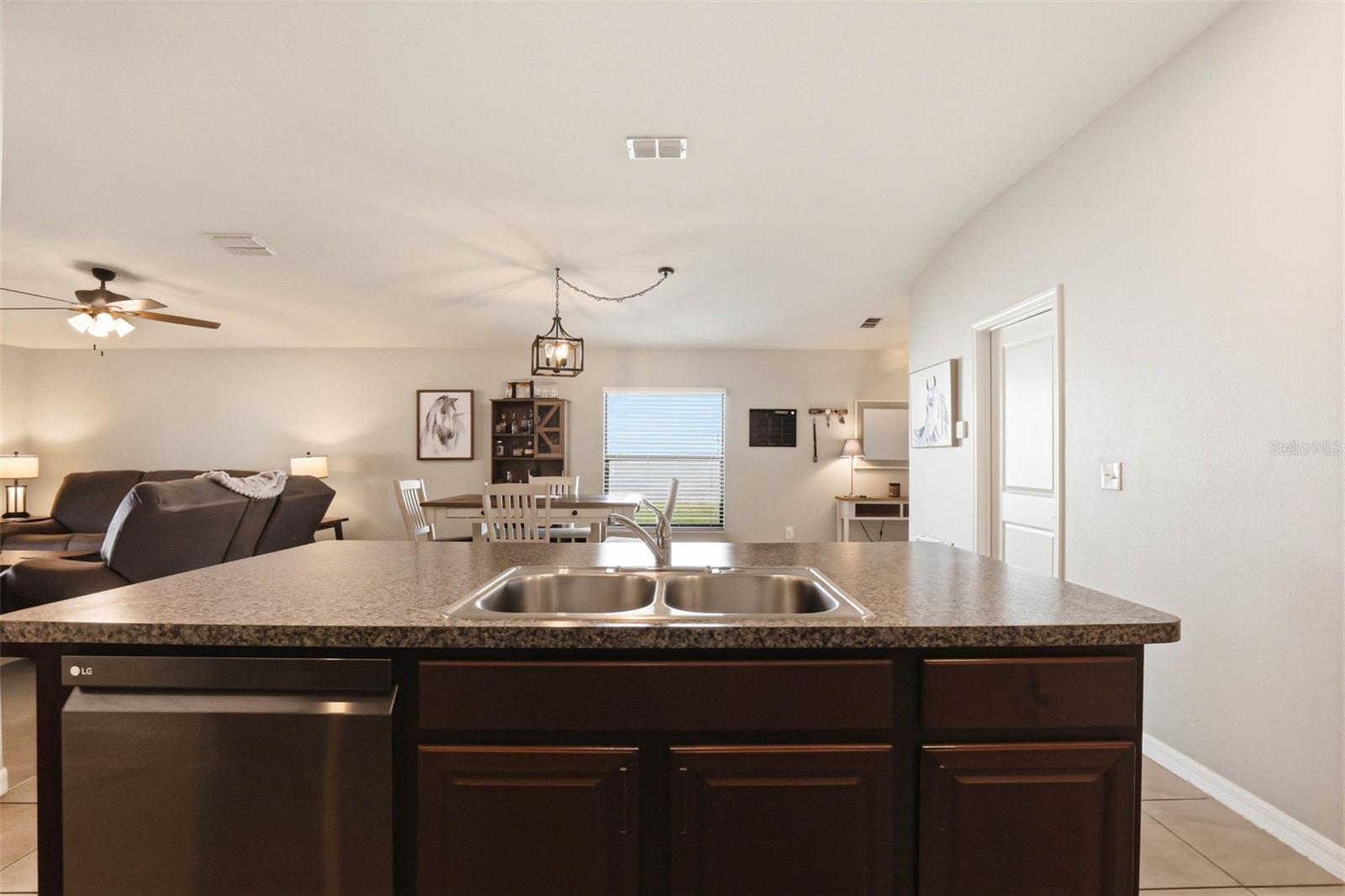 6637 WAGON TRAIL ST, ZEPHYRHILLS, FL, 33541