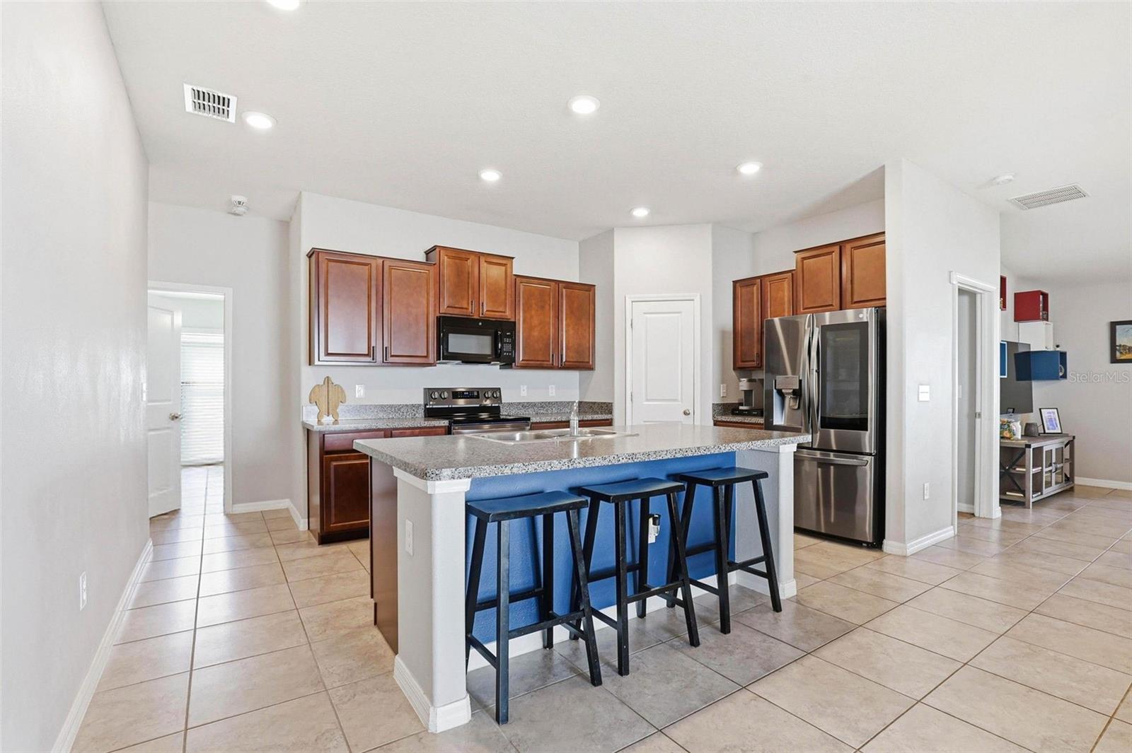 6637 WAGON TRAIL ST, ZEPHYRHILLS, FL, 33541