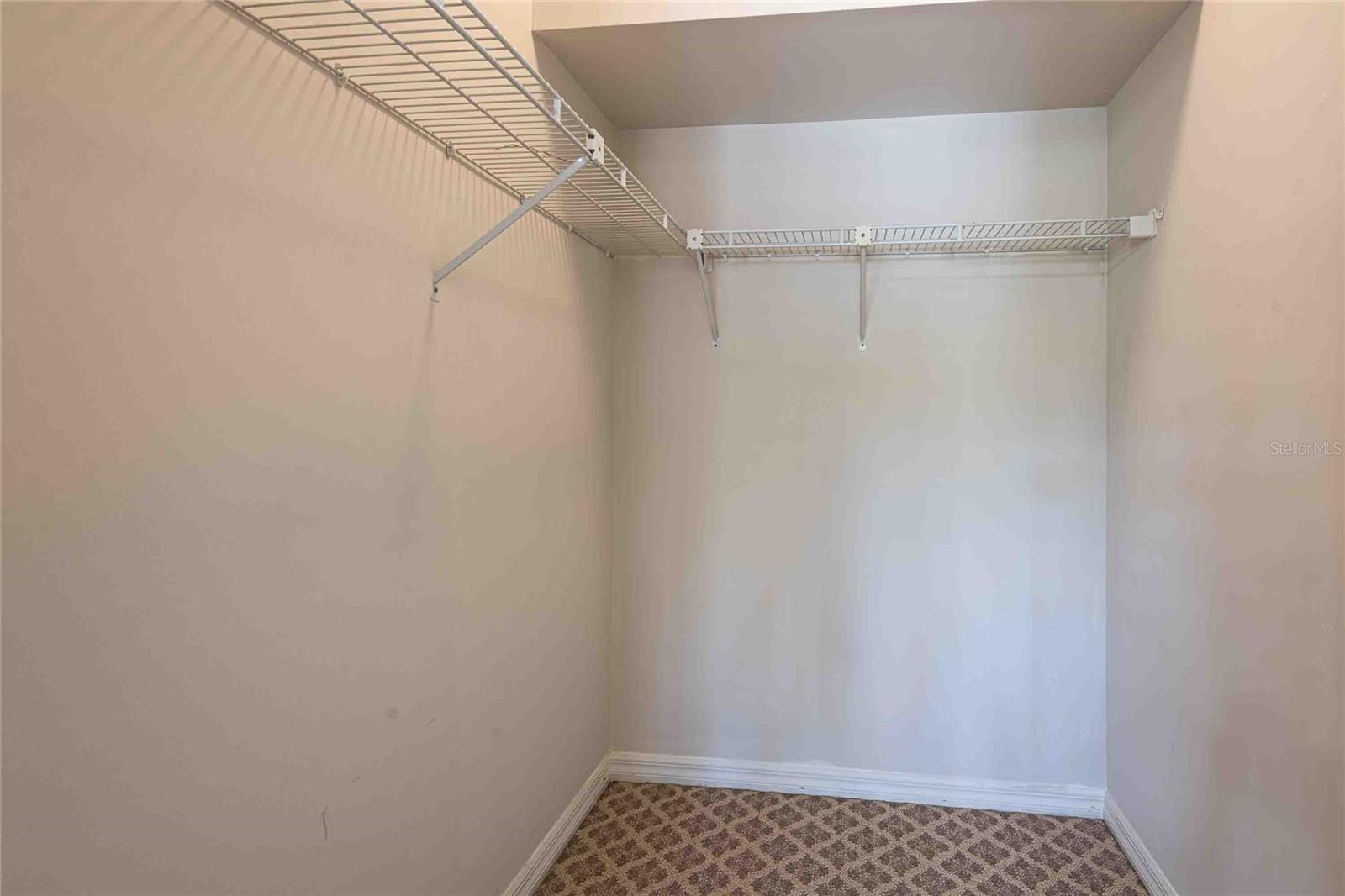 18724 WIMBLEDON CIR, LUTZ, FL, 33558
