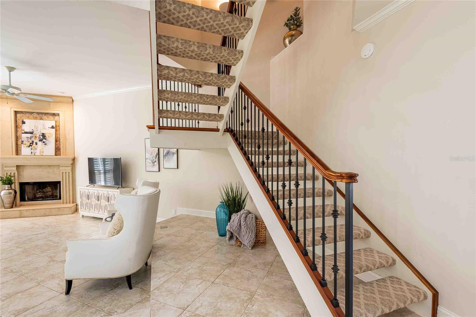 18724 WIMBLEDON CIR, LUTZ, FL, 33558