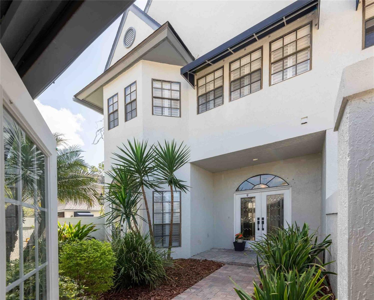 18724 WIMBLEDON CIR, LUTZ, FL, 33558