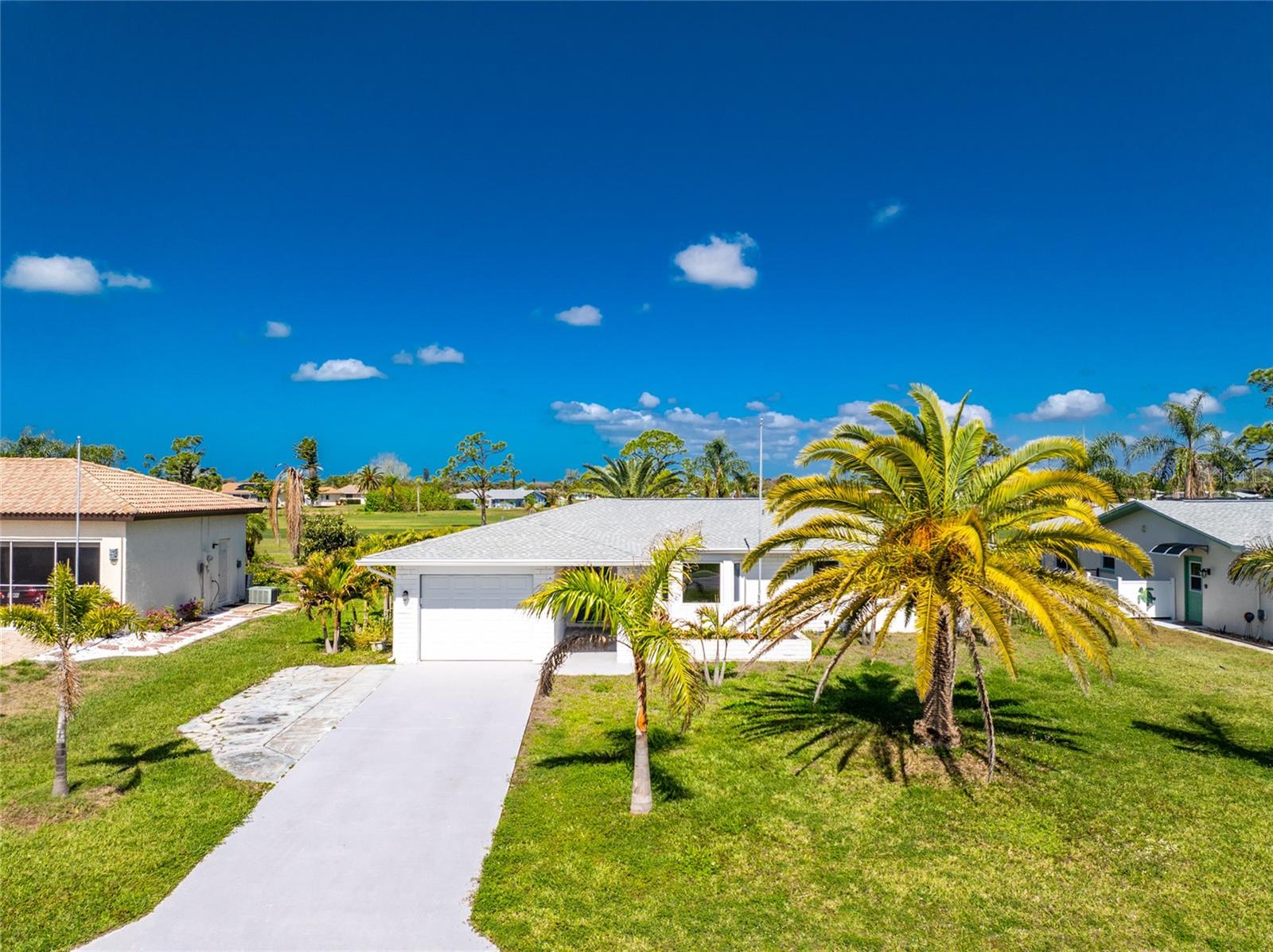 72 OAKLAND HILLS CT, ROTONDA WEST, FL, 33947