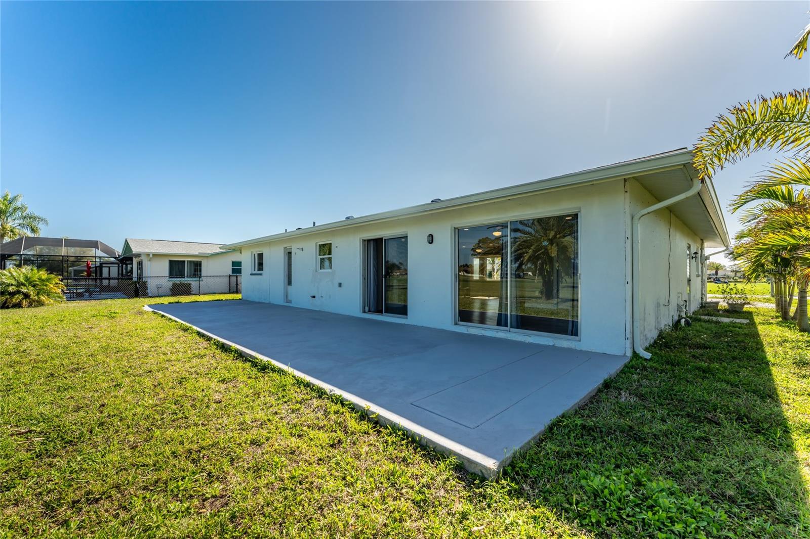 72 OAKLAND HILLS CT, ROTONDA WEST, FL, 33947