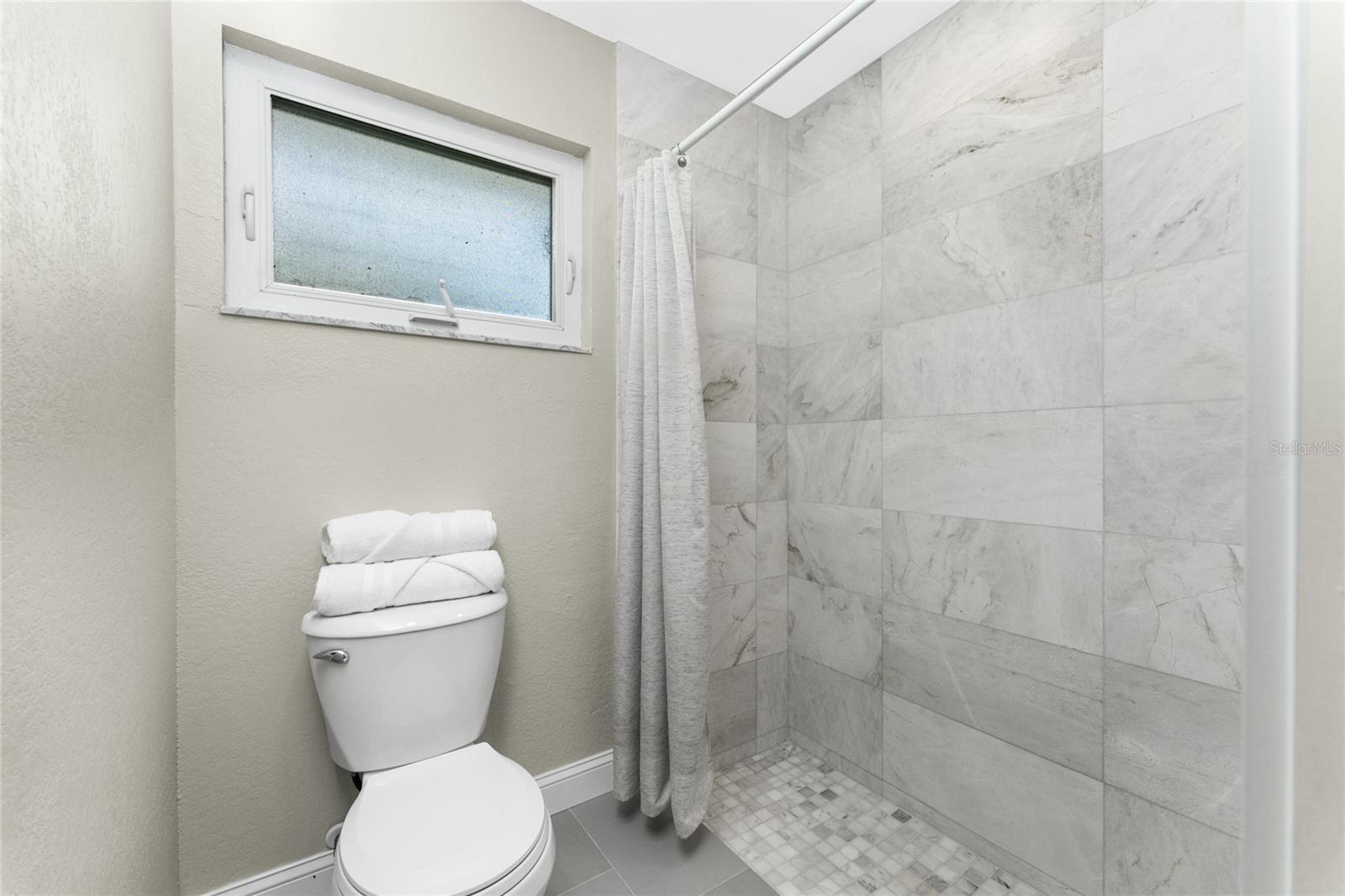 72 OAKLAND HILLS CT, ROTONDA WEST, FL, 33947