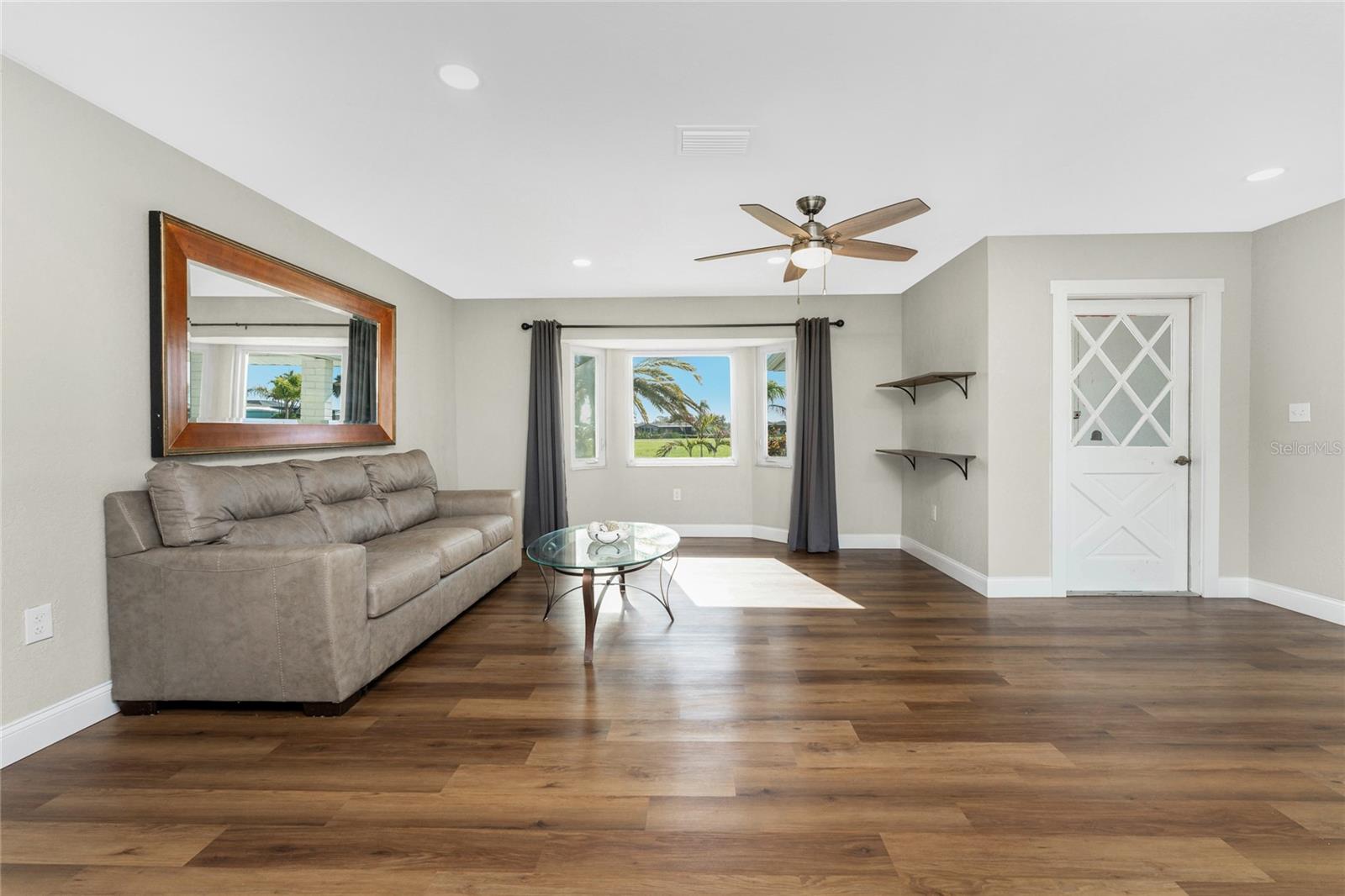 72 OAKLAND HILLS CT, ROTONDA WEST, FL, 33947