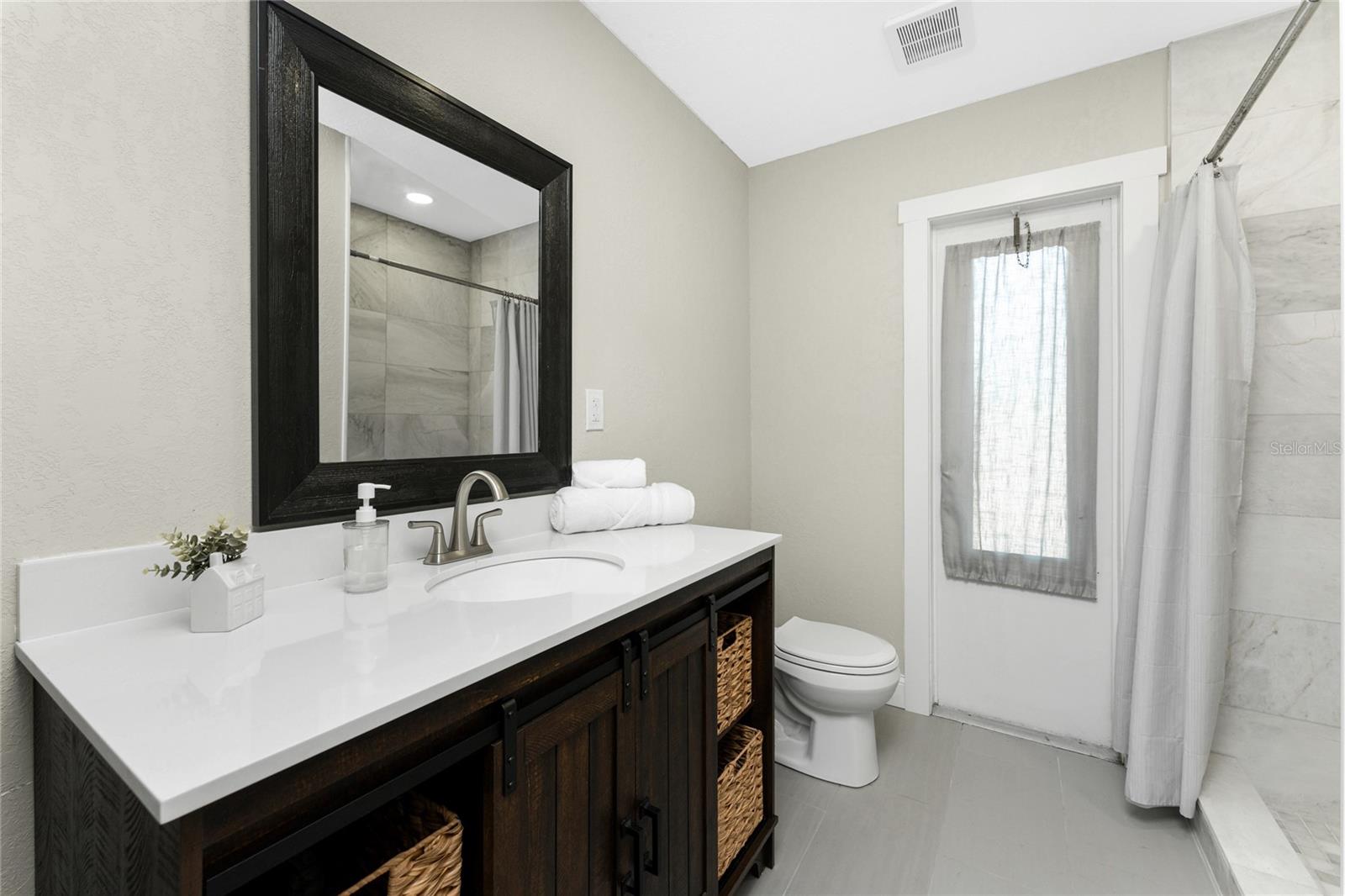 72 OAKLAND HILLS CT, ROTONDA WEST, FL, 33947