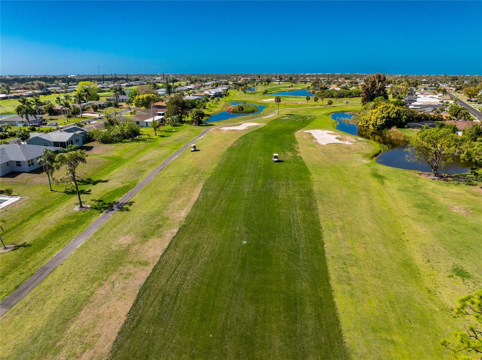 72 OAKLAND HILLS CT, ROTONDA WEST, FL, 33947