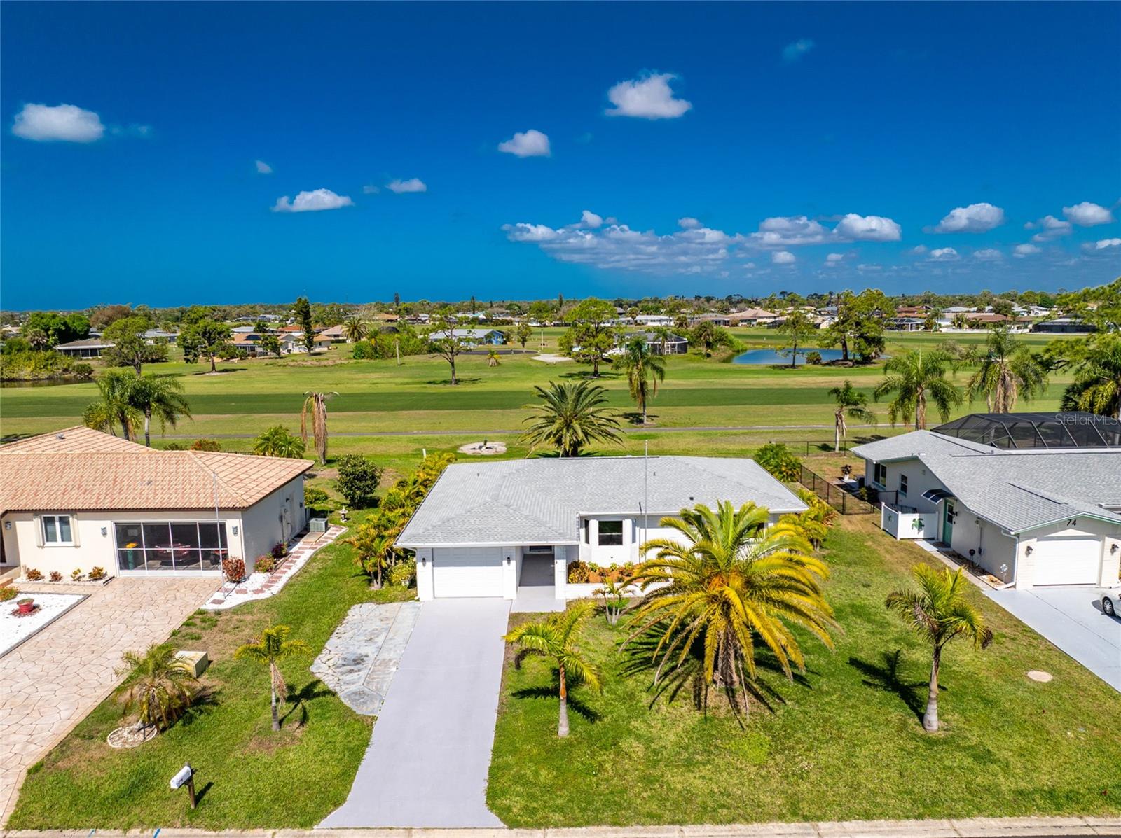 72 OAKLAND HILLS CT, ROTONDA WEST, FL, 33947