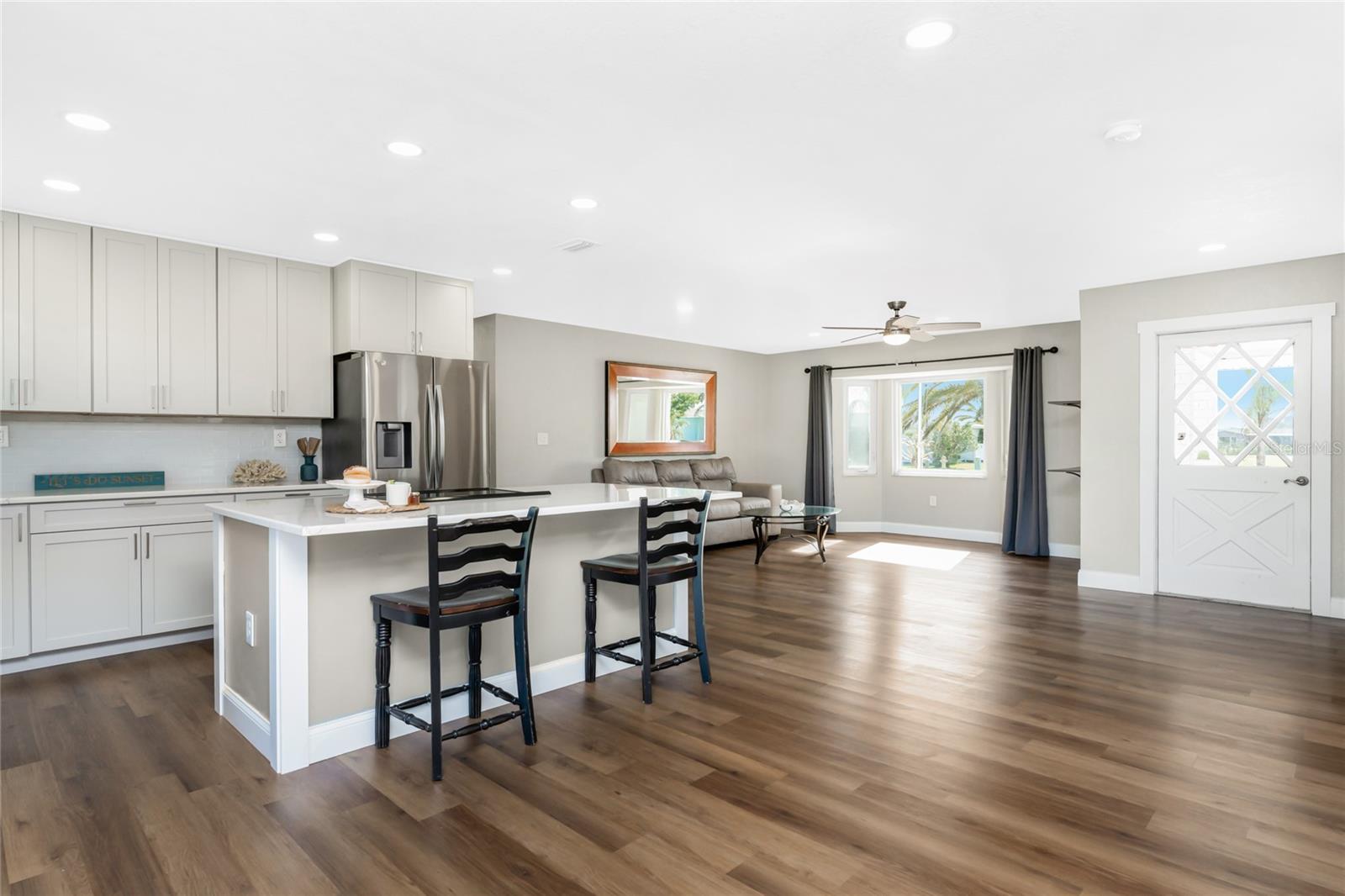 72 OAKLAND HILLS CT, ROTONDA WEST, FL, 33947