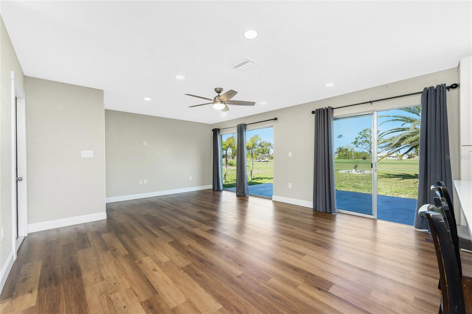 72 OAKLAND HILLS CT, ROTONDA WEST, FL, 33947