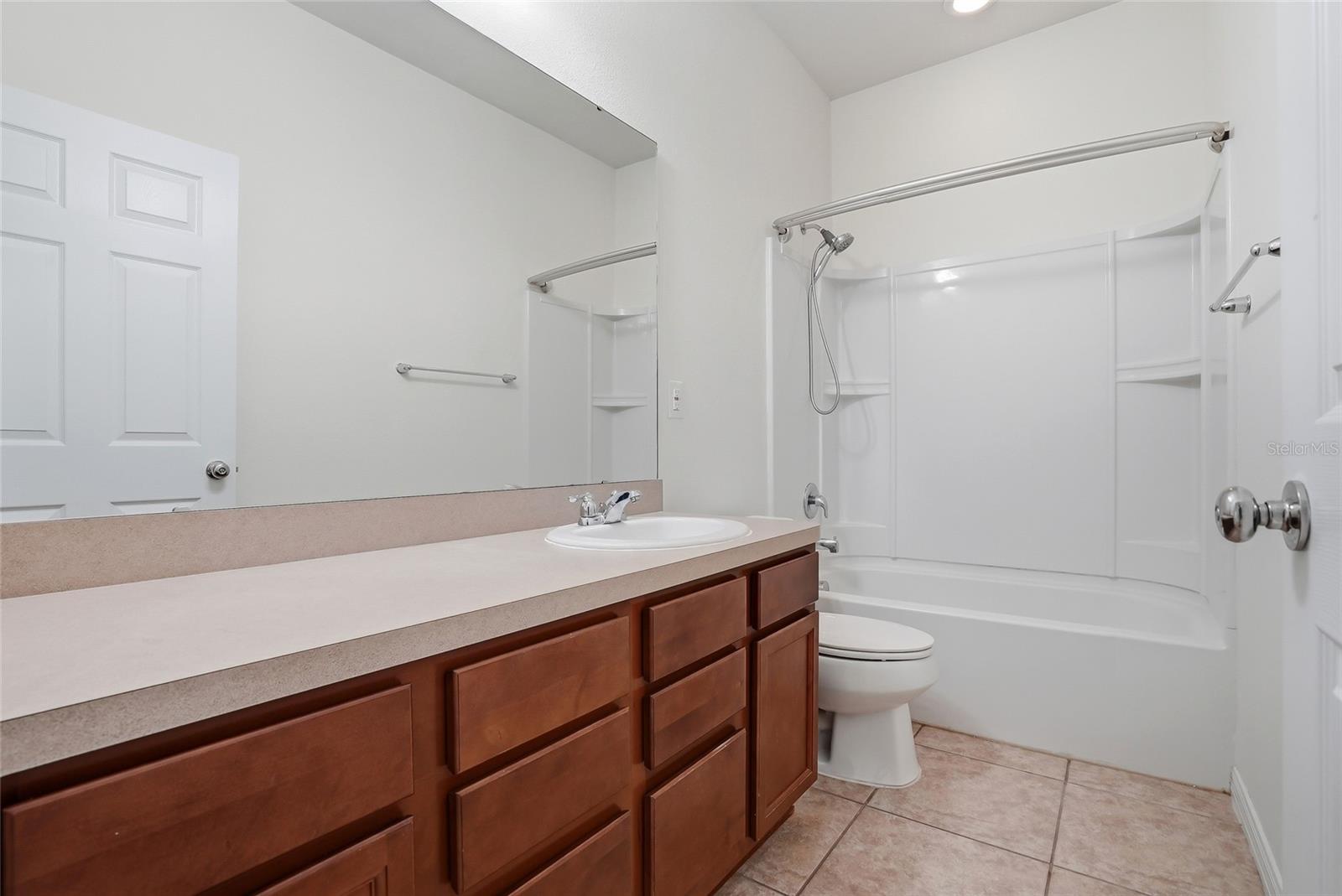 1724 PASSAGE KEY LN, RUSKIN, FL, 33570