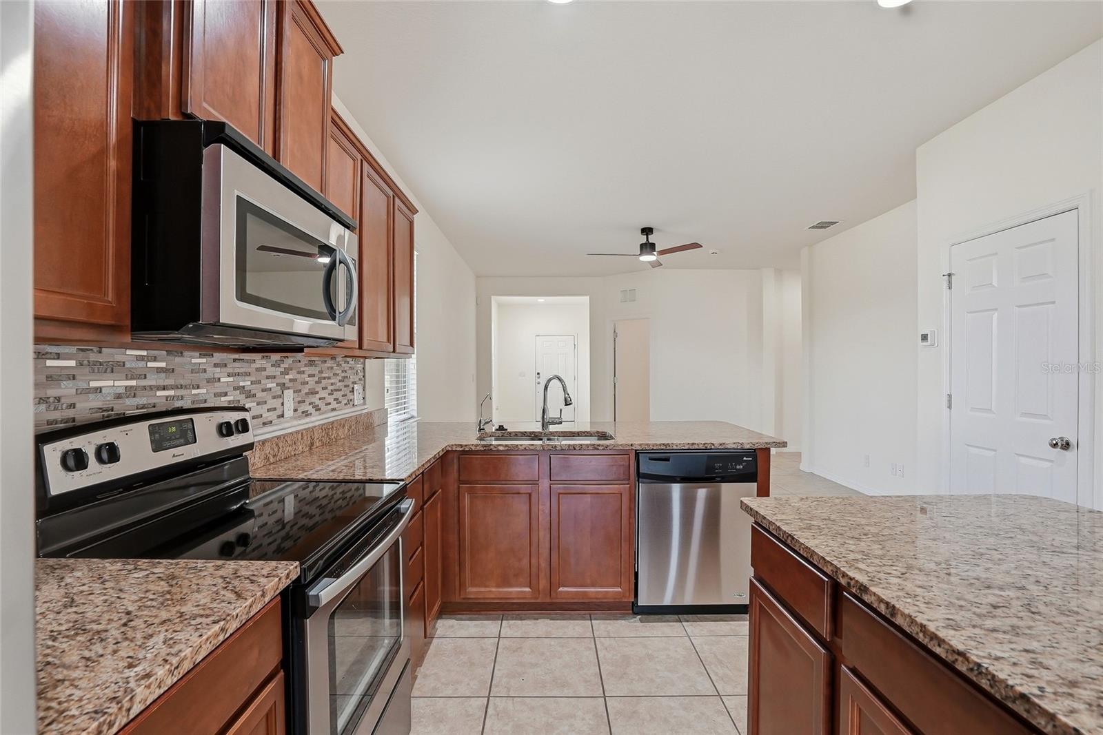 1724 PASSAGE KEY LN, RUSKIN, FL, 33570