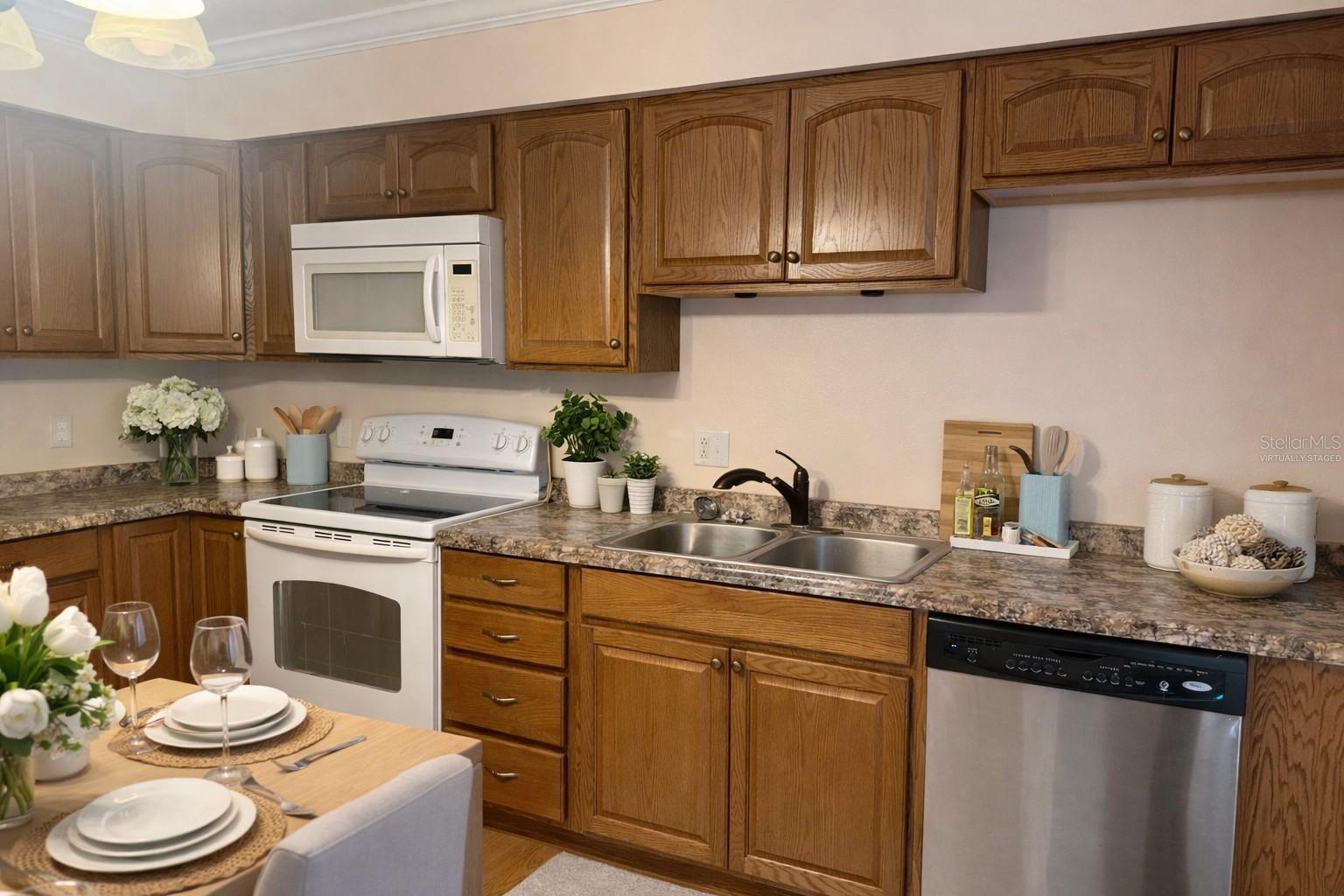 2715 TIMBERLAKE AVE, DELTONA, FL, 32725