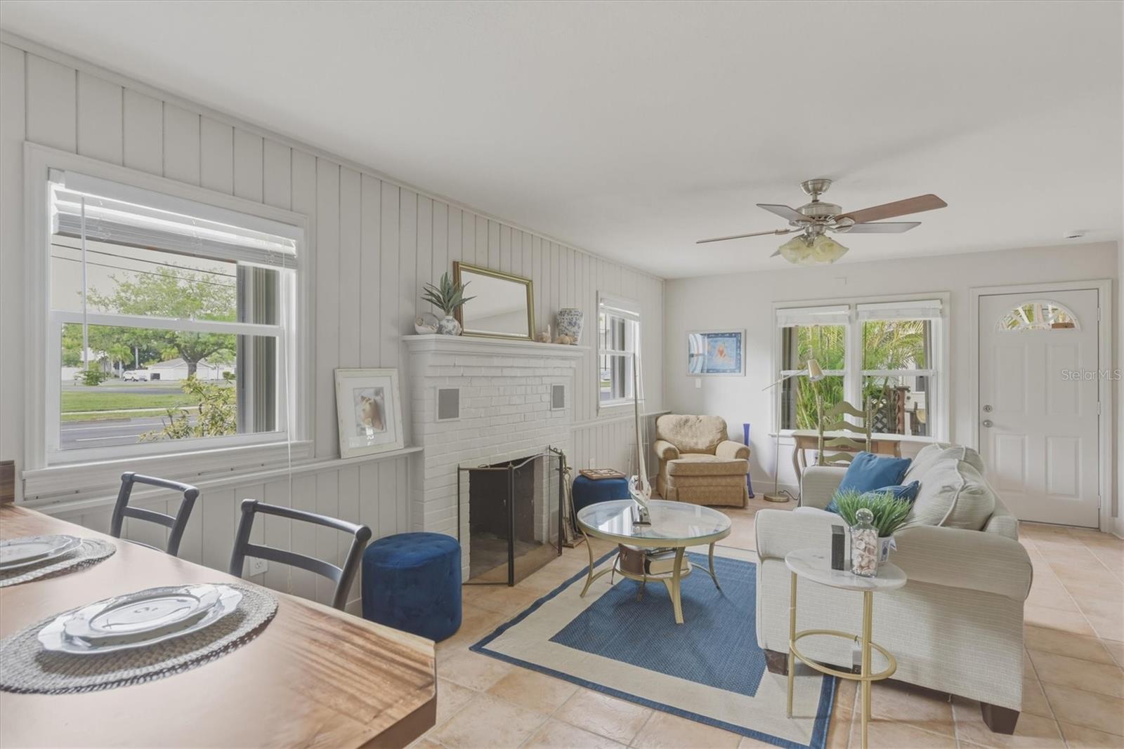 521 W OLYMPIA AVE, PUNTA GORDA, FL, 33950