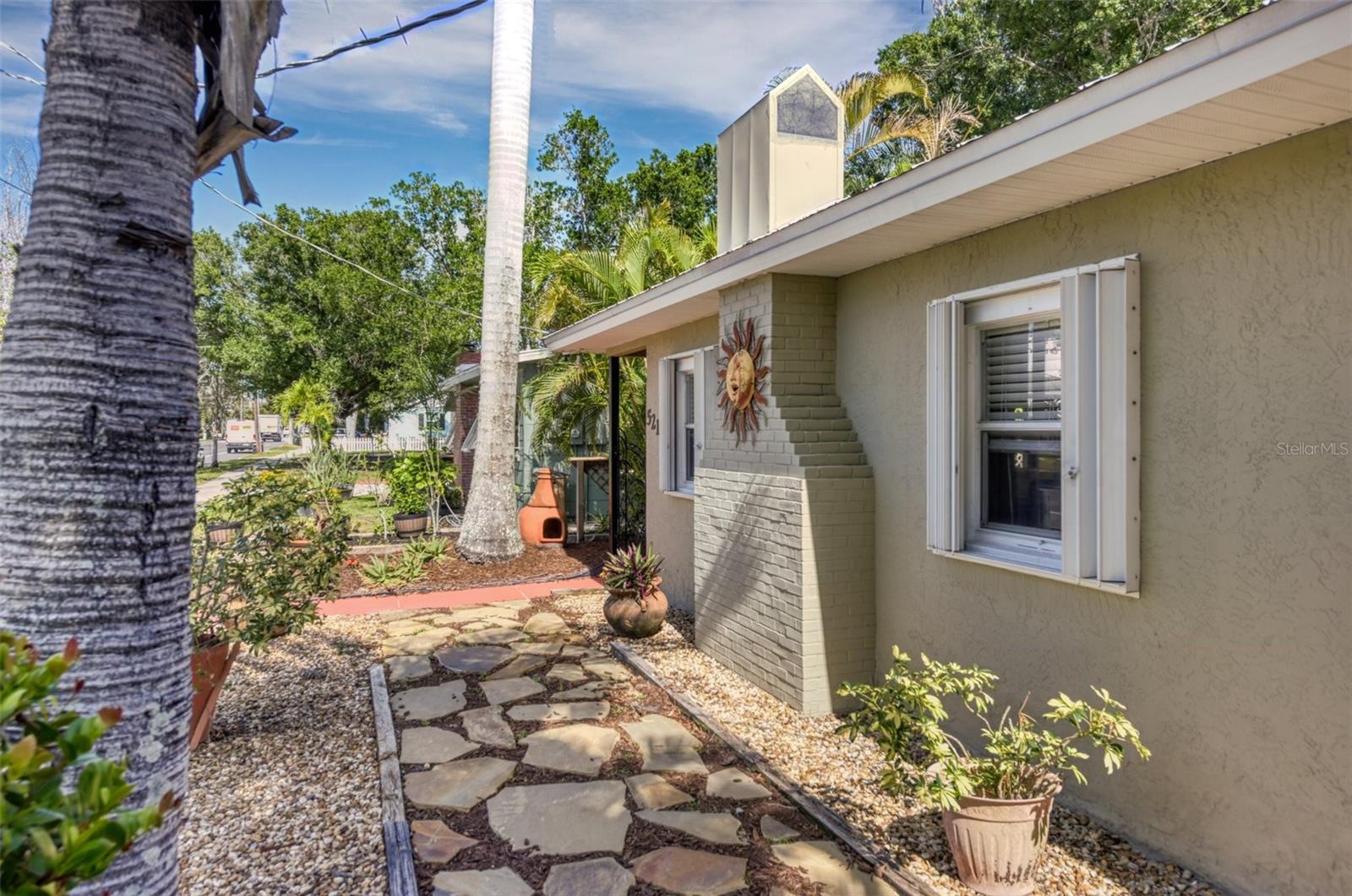 521 W OLYMPIA AVE, PUNTA GORDA, FL, 33950