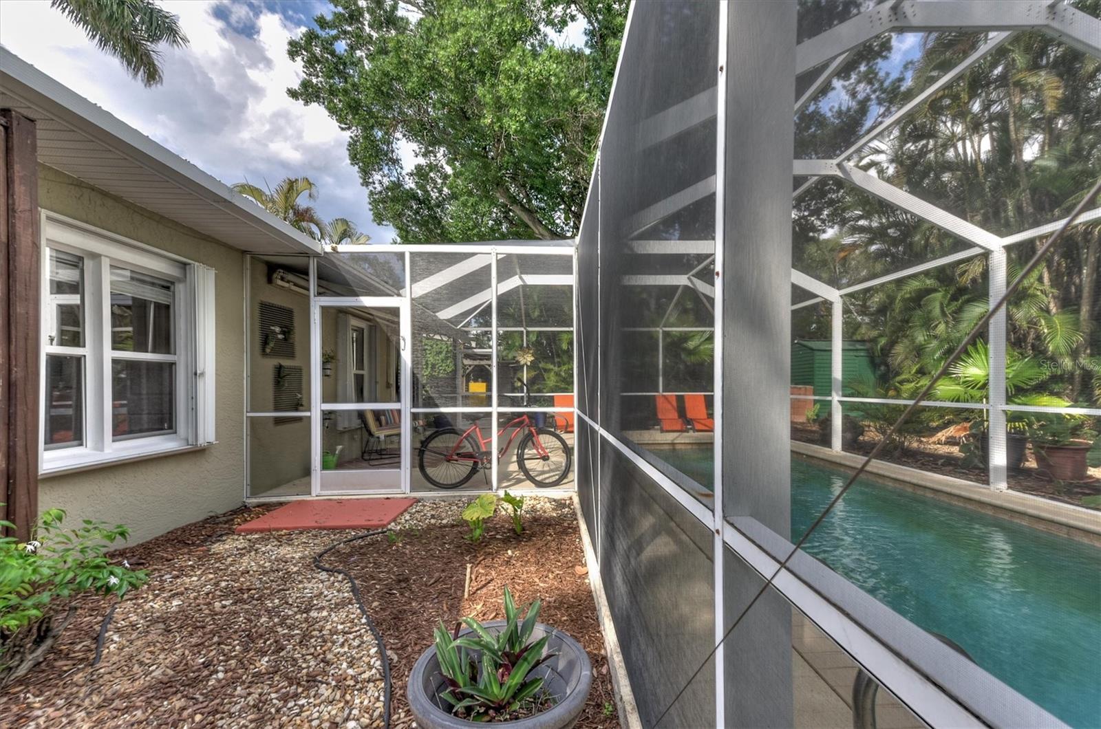 521 W OLYMPIA AVE, PUNTA GORDA, FL, 33950