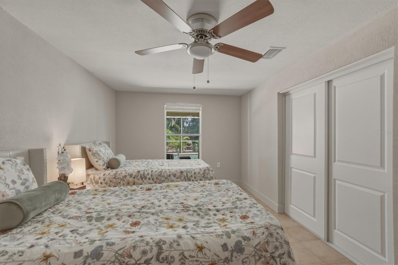 521 W OLYMPIA AVE, PUNTA GORDA, FL, 33950