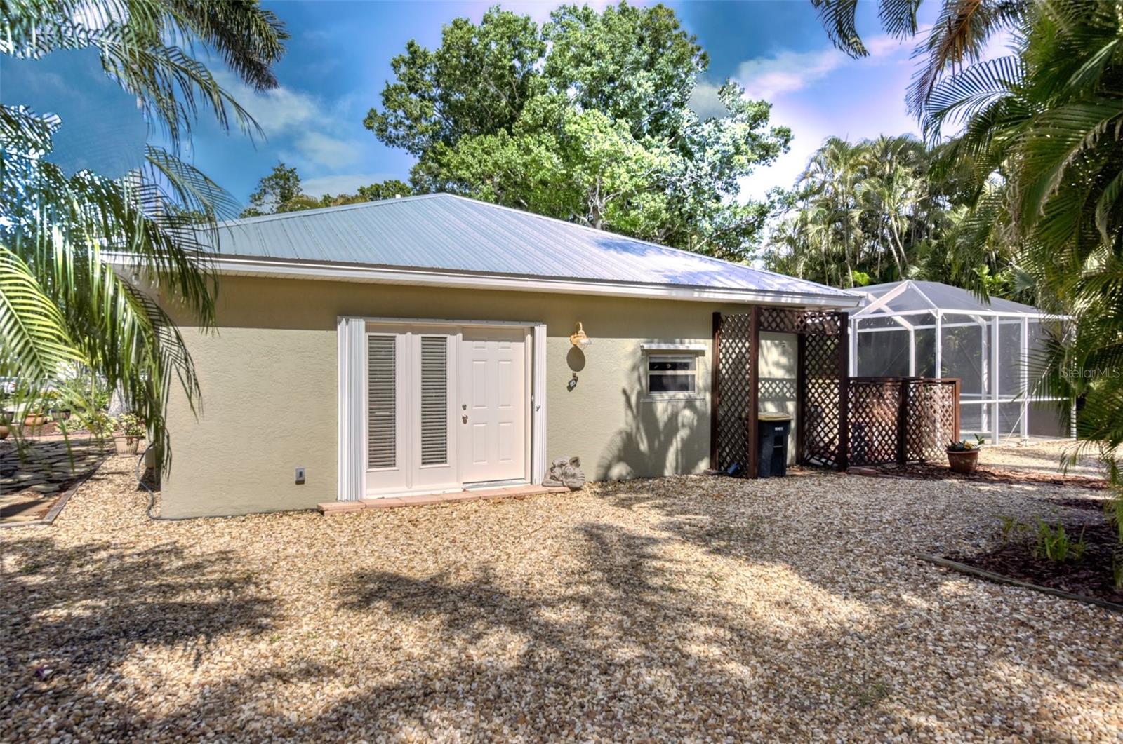 521 W OLYMPIA AVE, PUNTA GORDA, FL, 33950