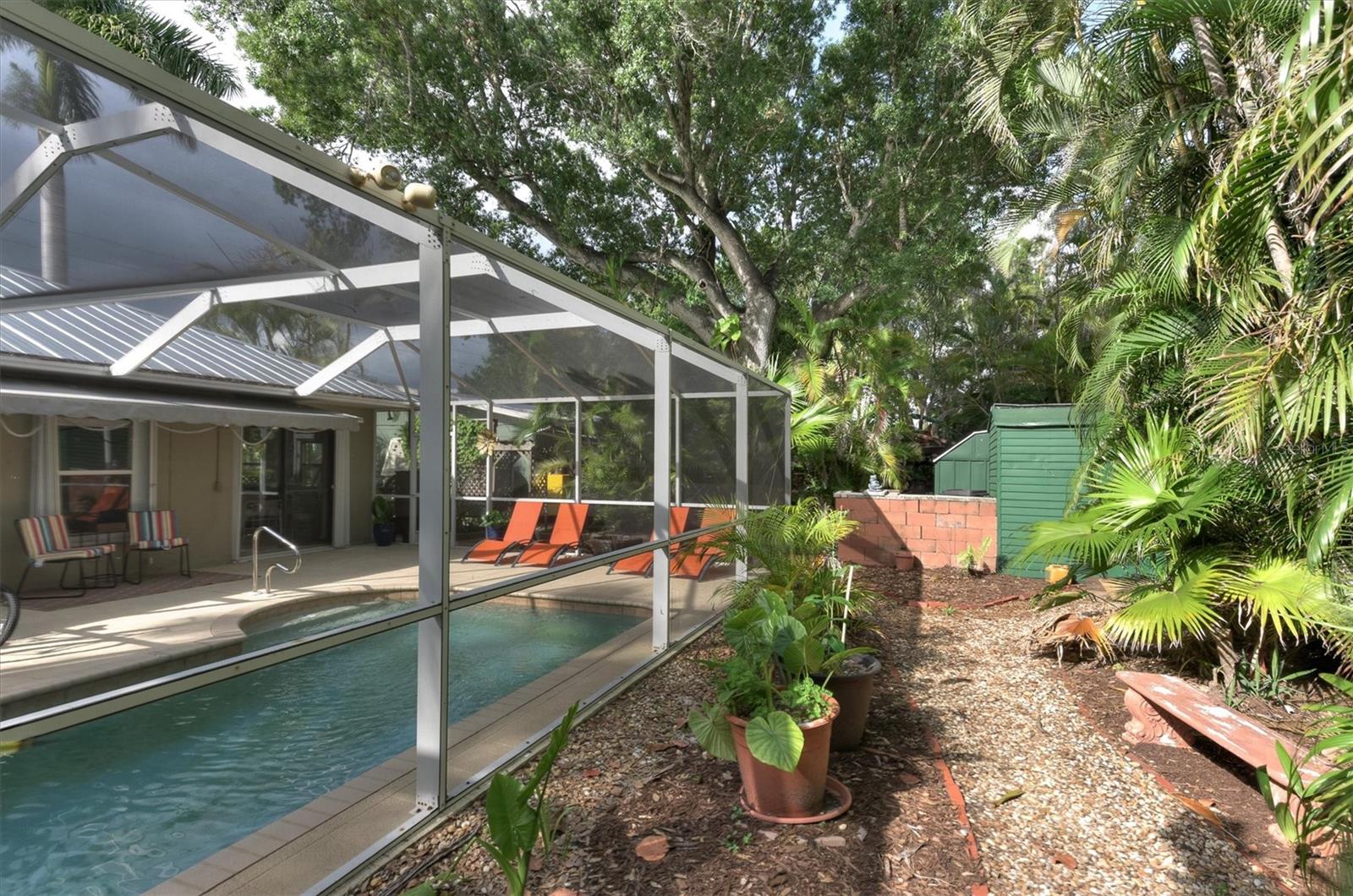 521 W OLYMPIA AVE, PUNTA GORDA, FL, 33950