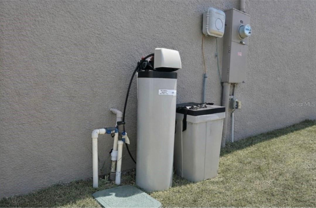 1540 FLEUR DR, DAVENPORT, FL, 33837