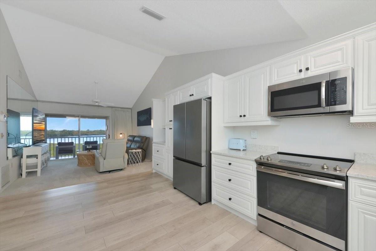 946 SANDPIPER CIR #946, BRADENTON, FL, 34209