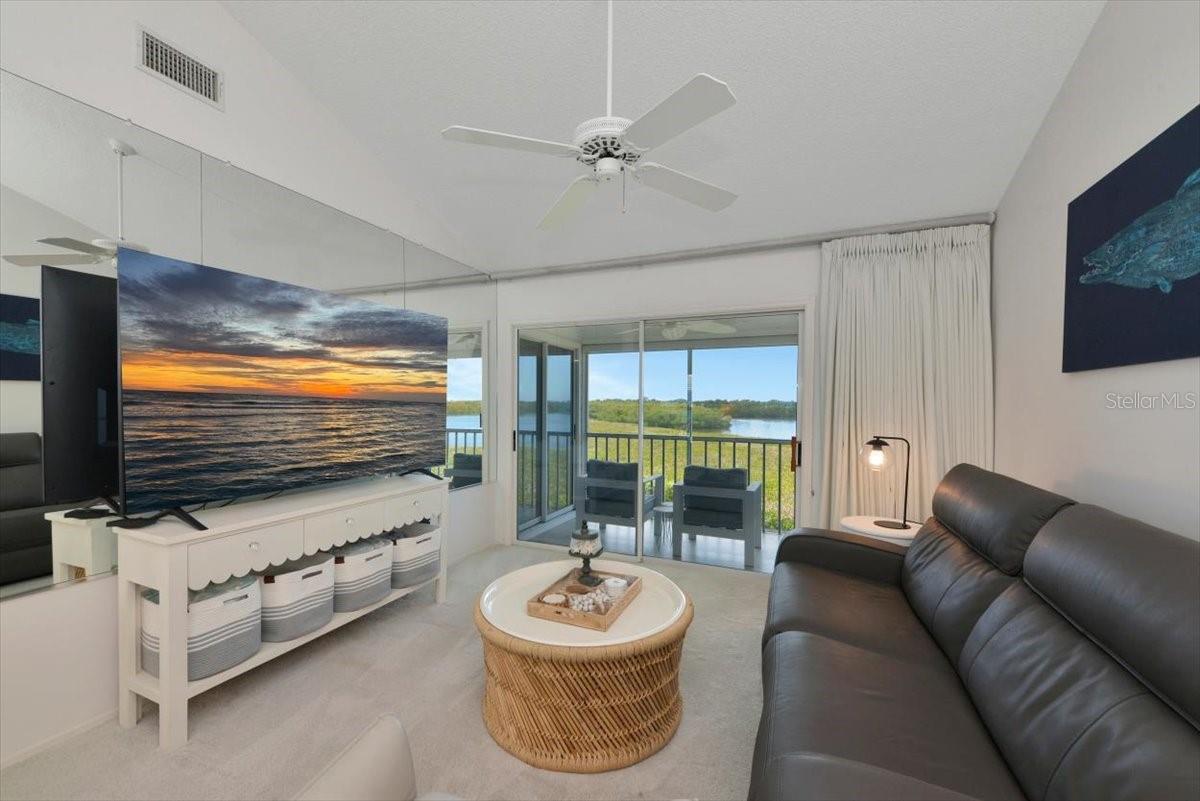 946 SANDPIPER CIR #946, BRADENTON, FL, 34209