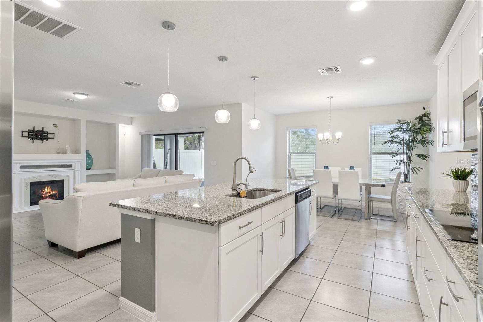 2835 NOBLE CROW DR, KISSIMMEE, FL, 34744