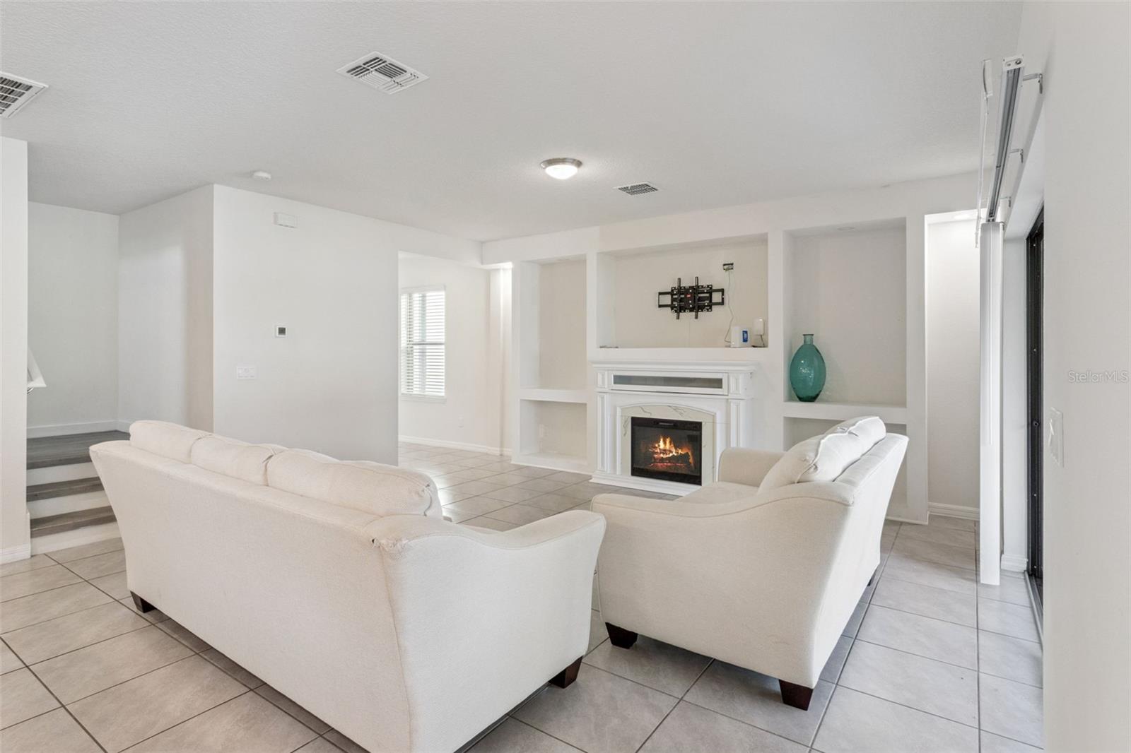 2835 NOBLE CROW DR, KISSIMMEE, FL, 34744