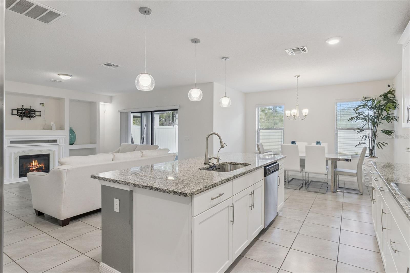 2835 NOBLE CROW DR, KISSIMMEE, FL, 34744