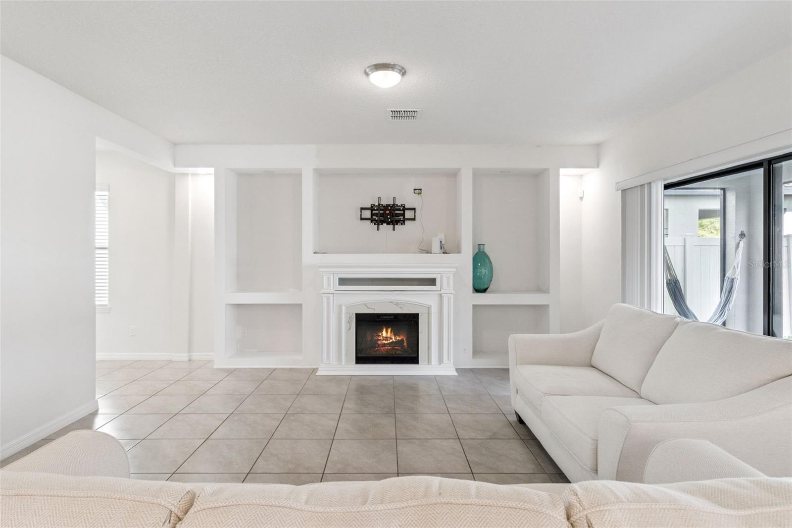 2835 NOBLE CROW DR, KISSIMMEE, FL, 34744