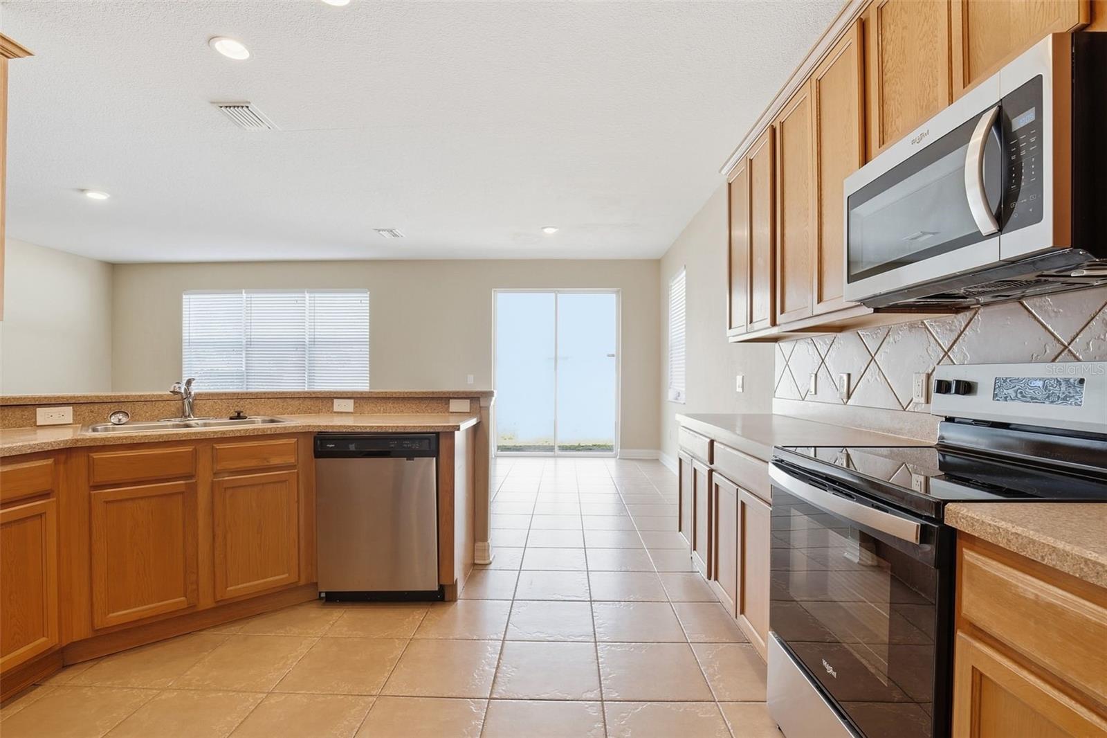 11125 RUNNING PINE DR, RIVERVIEW, FL, 33569