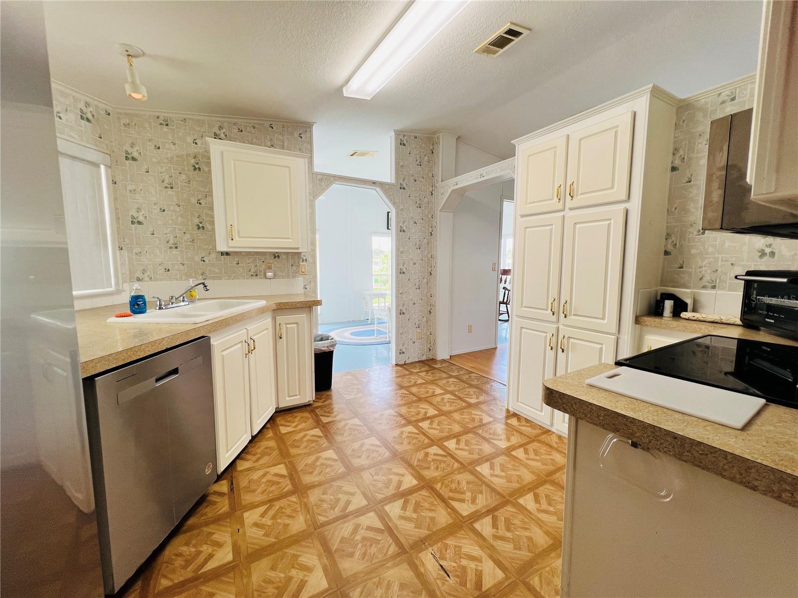 1500 COUNTY ROAD 1 #124, DUNEDIN, FL, 34698