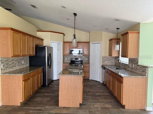 8004 E SETTLERS CREEK LN, LAKELAND, FL, 33810