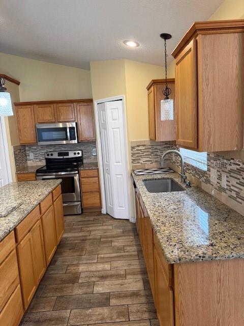 8004 E SETTLERS CREEK LN, LAKELAND, FL, 33810