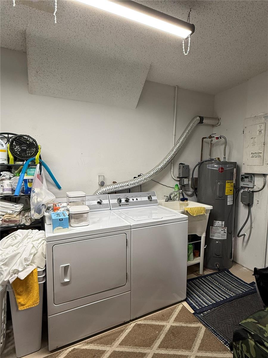 2058 NURSERY RD, CLEARWATER, FL, 33764