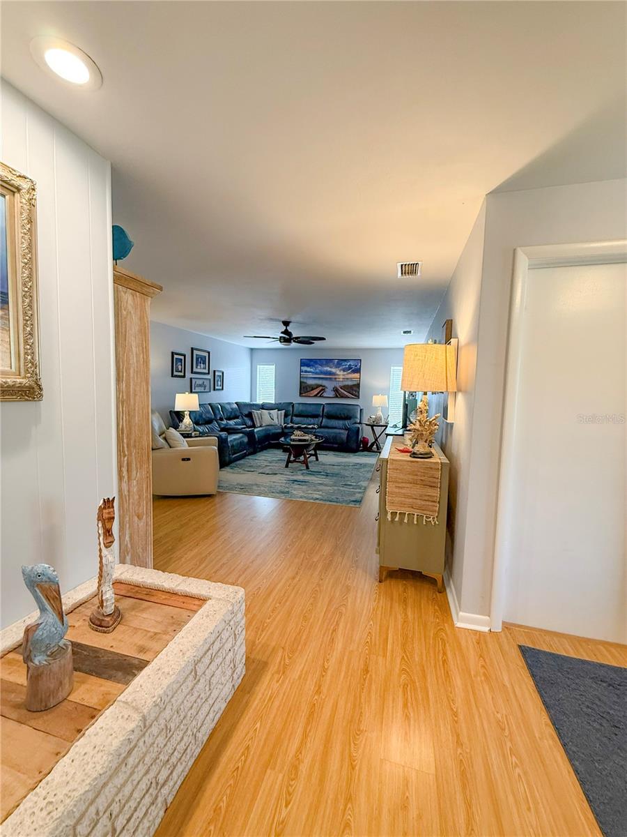 2058 NURSERY RD, CLEARWATER, FL, 33764