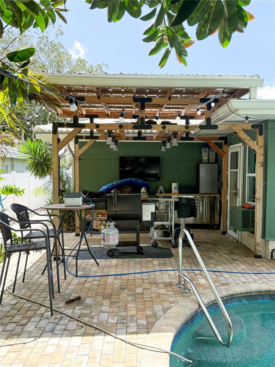 2058 NURSERY RD, CLEARWATER, FL, 33764