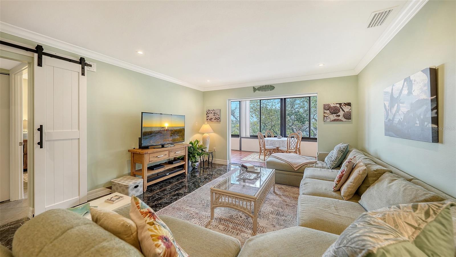 1200 EAST PEPPERTREE LANE #302, SARASOTA, FL, 34242