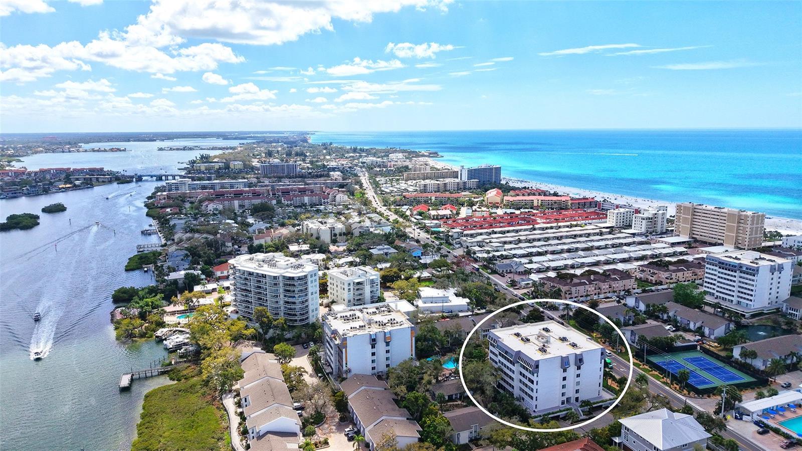 1200 EAST PEPPERTREE LANE #302, SARASOTA, FL, 34242